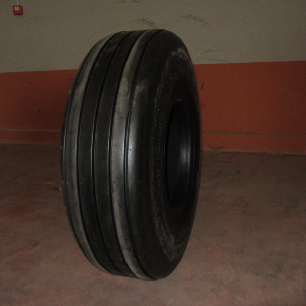 Neumáticos-Agrícolas-Poveda 39x13