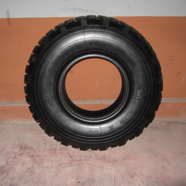 Neumáticos-Agrícolas-Poveda 9.00 R16